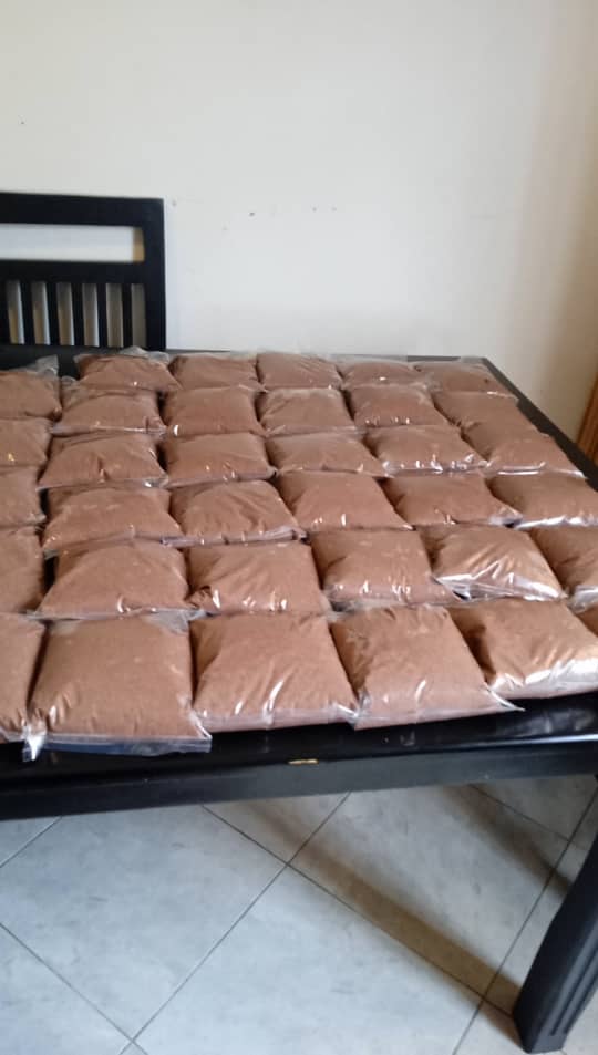Groundnuts packets